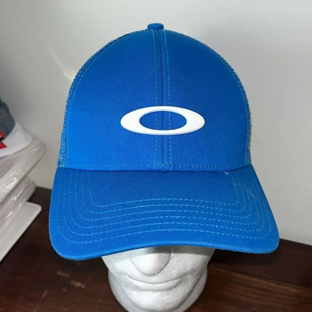 Duke Blue Oakley Hydrolix White O Cap Hat Adjustable Golf Summer mesh trucker